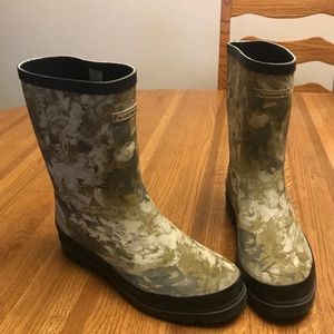 BearPaw Rain Boots